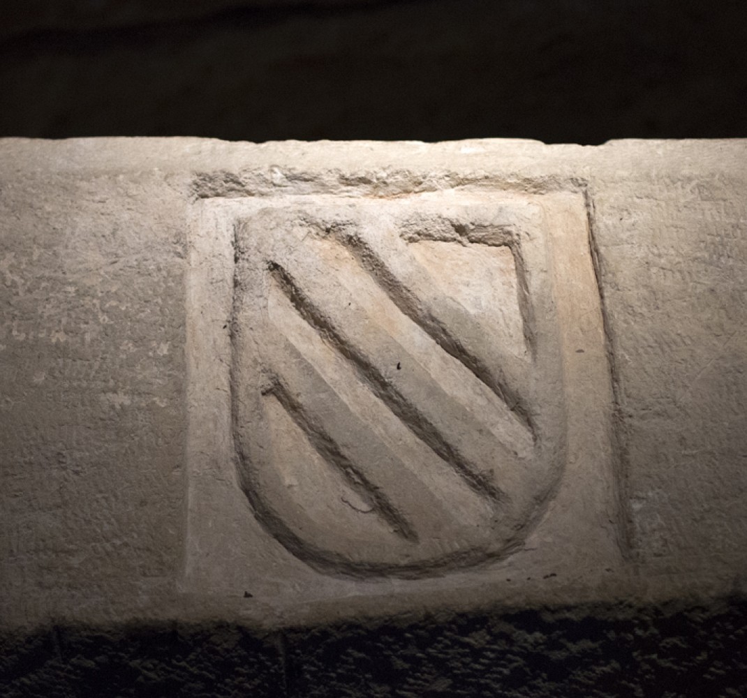 Sepulcro de familia indeterminada, probablemente Duque