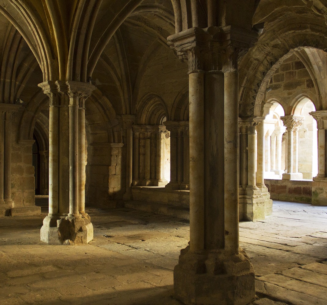 ROM Exhibition Center: Monastery of Santa María la Real de Aguilar de Campoo