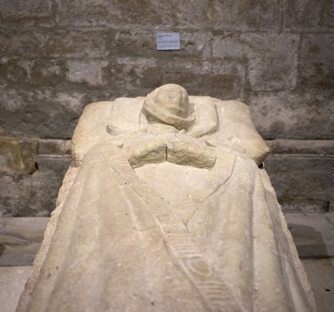 Sepulcro de una dama de la familia Villalobos